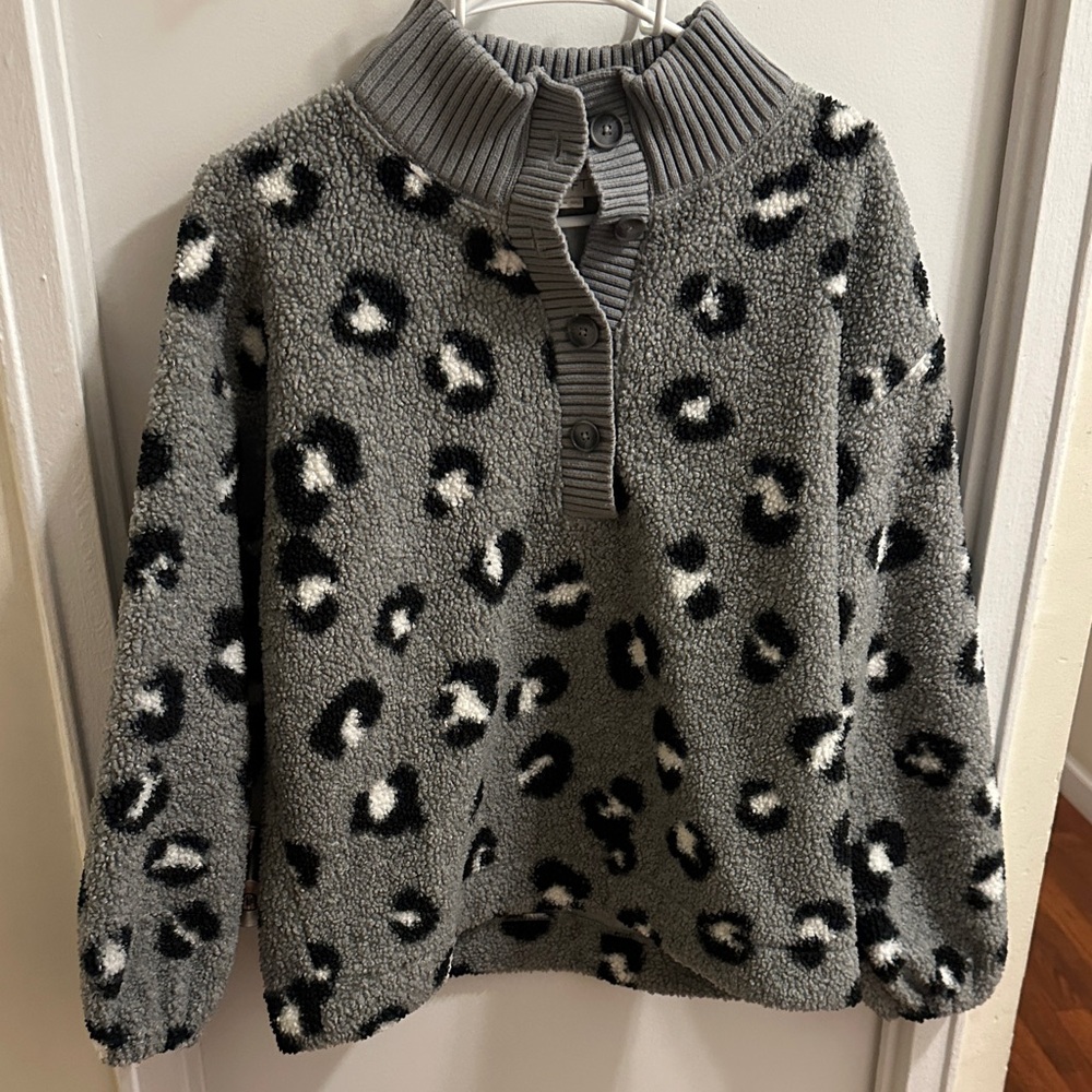 Loft Gray Leopard Print Women's Sweater - M
